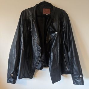 PLUS SIZE faux leather jacket